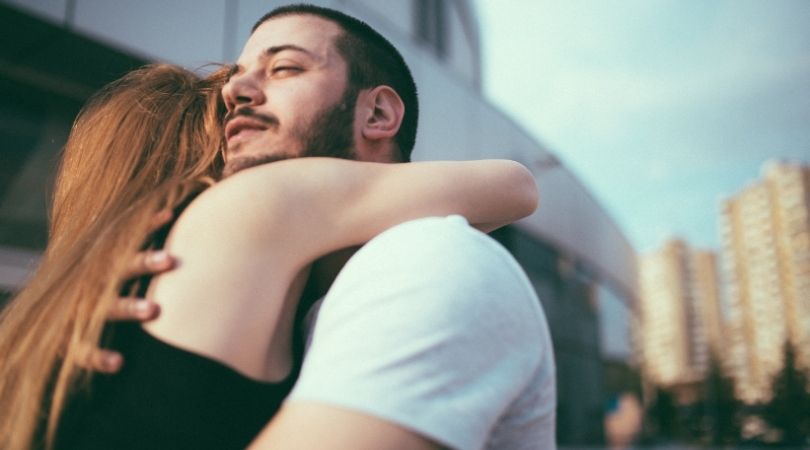 Männer verraten 13 Zeichen, die zeigen, dass sie verliebt sind