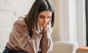 Posttraumatische Belastungsstörung: 3 beunruhigende PTBS-Symptome, die bei Opfern narzisstischen Missbrauchs auftauchen