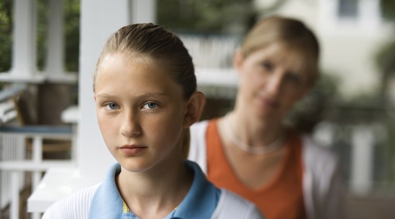 Narzisstische Mutter folgen für Tochter:  Wie sich das narzisstische Verhalten einer Mutter langfristig auf ihre Töchter auswirken kann