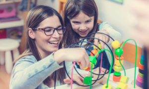 6 Montessori-Erziehungsgewohnheiten, die man jeden Tag üben kann