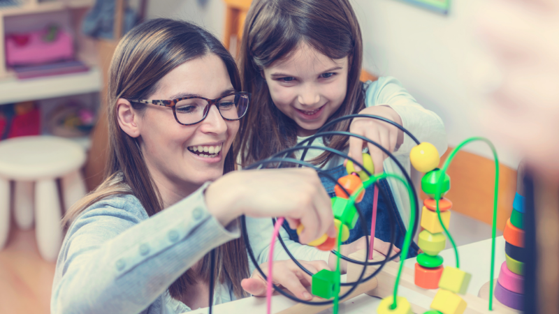 6 Montessori-Erziehungsgewohnheiten, die man jeden Tag üben kann