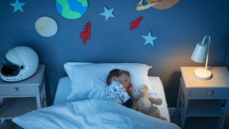 Kleinkindern beibringen, wie man alleine schläft