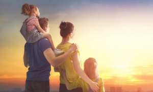 8 Möglichkeiten, Familienkarma zu heilen