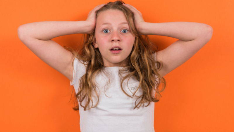 7 Warnzeichen, dass dein Kind eine Verhaltens- oder emotionale Störung haben könnte