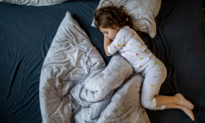 Nächtliches Bettnässen bei Kindern: Tipps, Ratschläge und Übungen