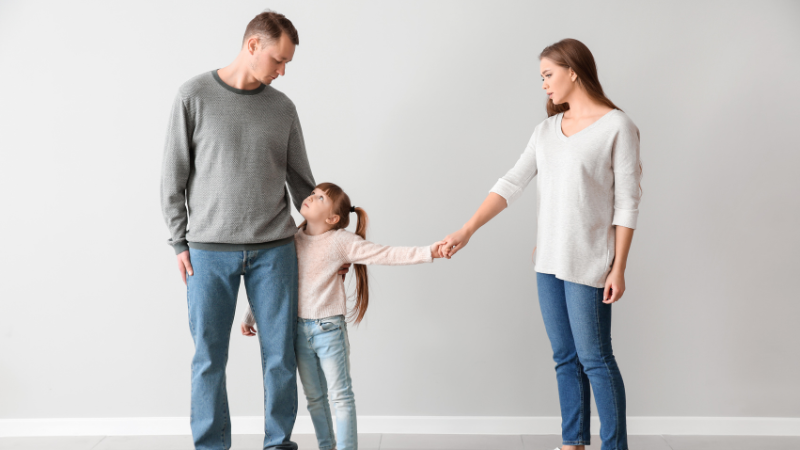 Auswirkungen der Scheidung auf Kinder: Ein Leitfaden für jedes Alter