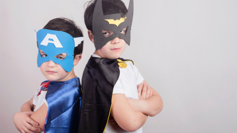 "Der Batman Effekt" hilft Kindern, schwierige Aufgaben zu bewältigen