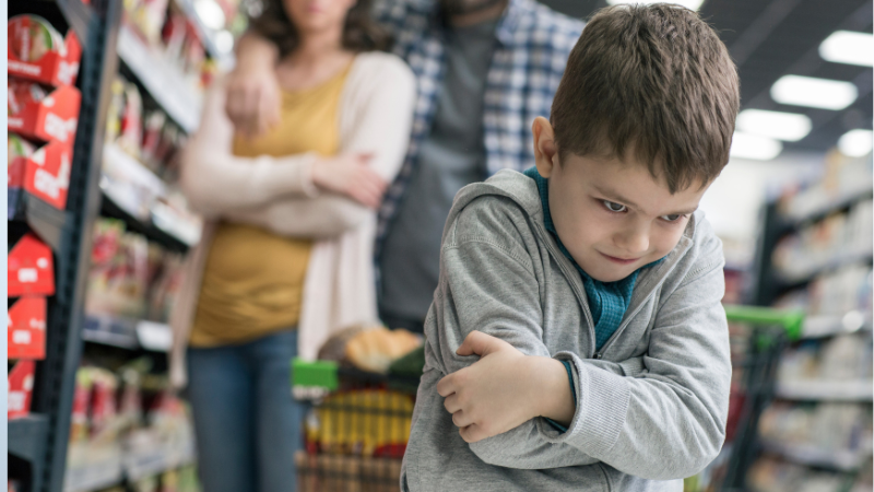 Kind beschämen: Warum das Beschämen deiner Kinder ihr Verhalten nicht ändert
