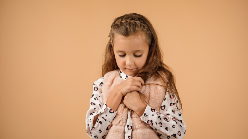 Schüchternes Kind: 8 lustige und einfache Möglichkeiten, dein schüchternes Kind jeden Tag zu unterstützen
