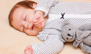 Hilft Musik und weißes Rauschen dabei, dass Babys länger schlafen?