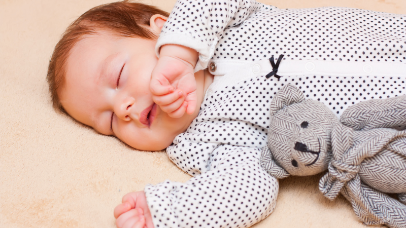 Hilft Musik und weißes Rauschen dabei, dass Babys länger schlafen?