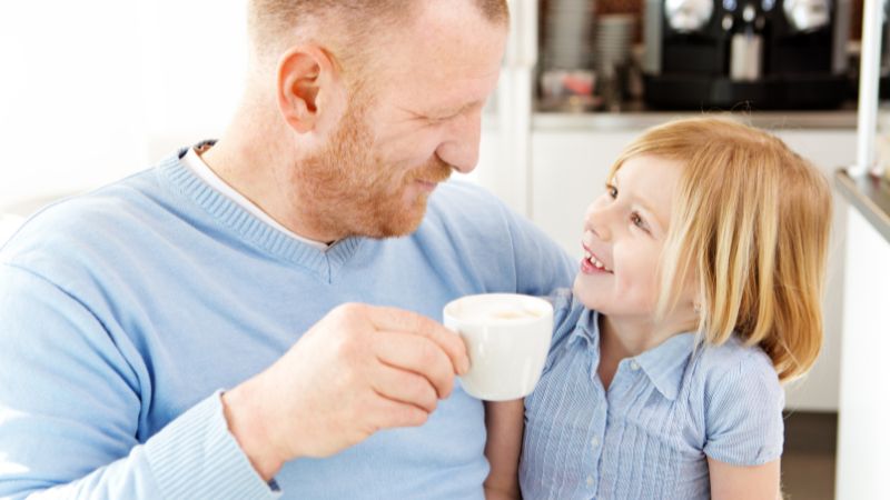 8 Lektionen, die ein Vater seiner Tochter beibringen kann